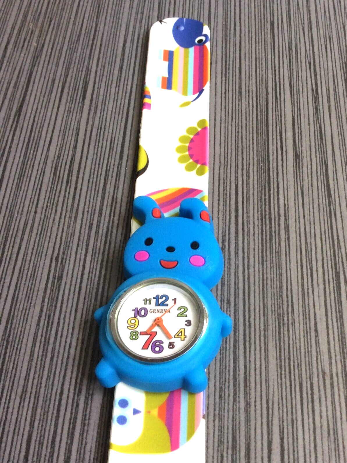 Kids Watch Blue Bunny Rabbit Slap-on Watch Round White Dial Numbered Hours New!