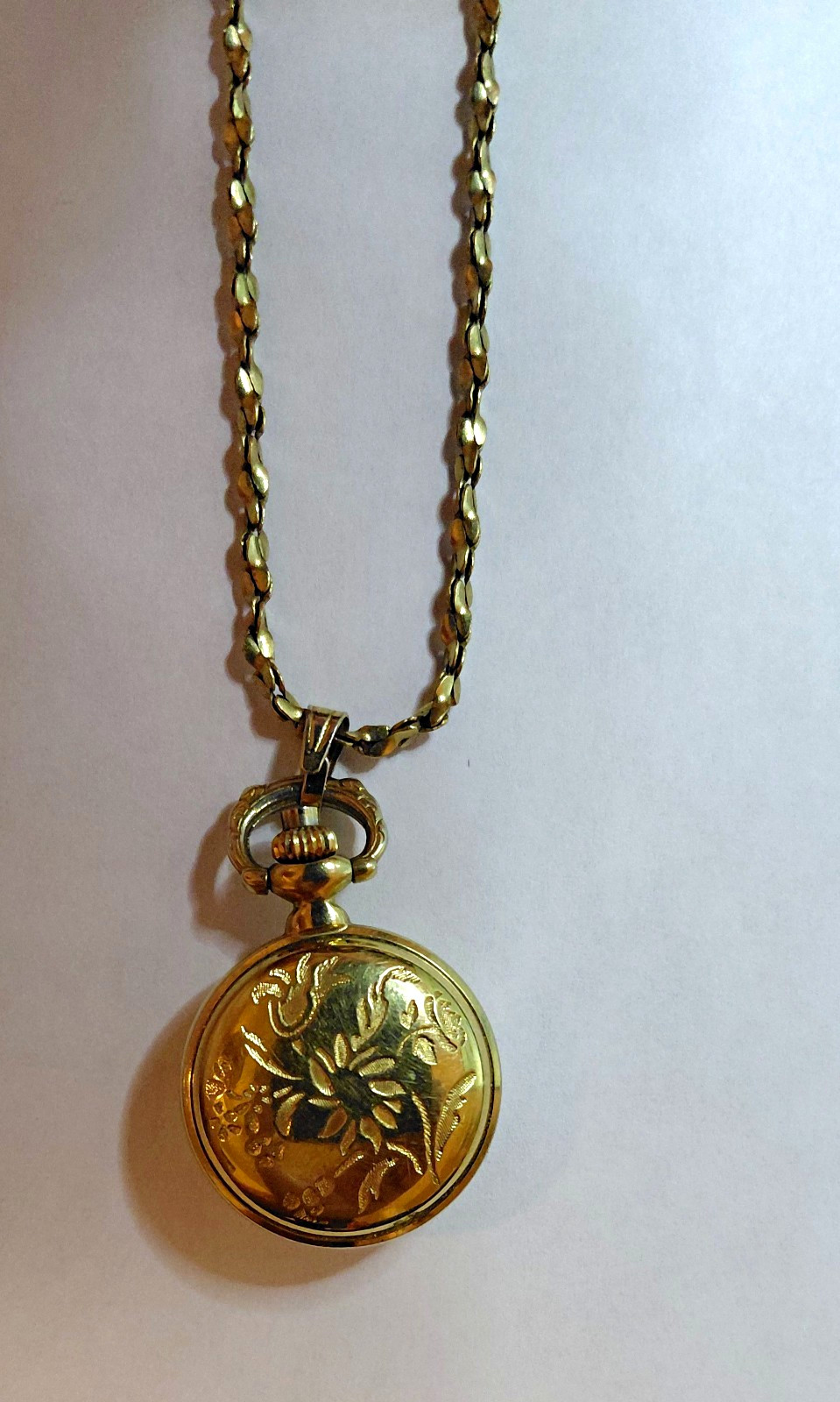 Colibri Signed Gold Tone Round Locket Watch Pendant Necklace Rope Chain