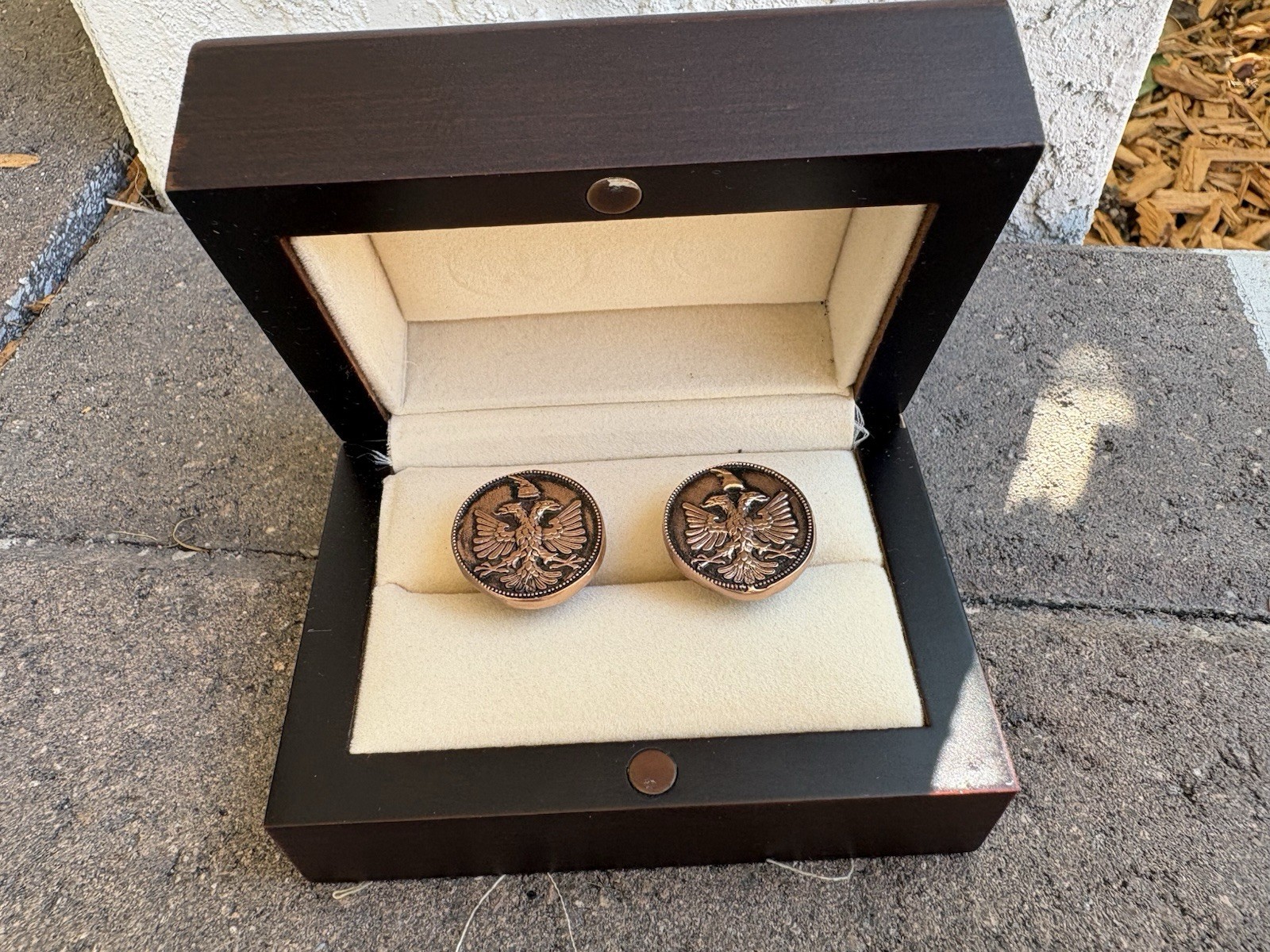 Albania Ministry of Defense Eagle Cufflinks – Copper Style – Like a New in Box