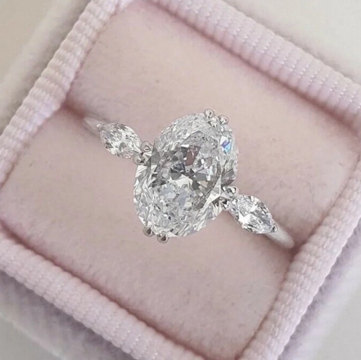 Silver-Plated Copper White/Colorless Oval-Shaped CZ Ring Size 6