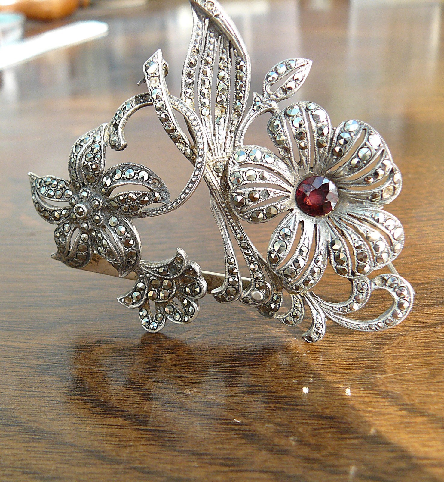 Antique sterling silver marcasite floral brooch garnet centre Art Nouveau 24g