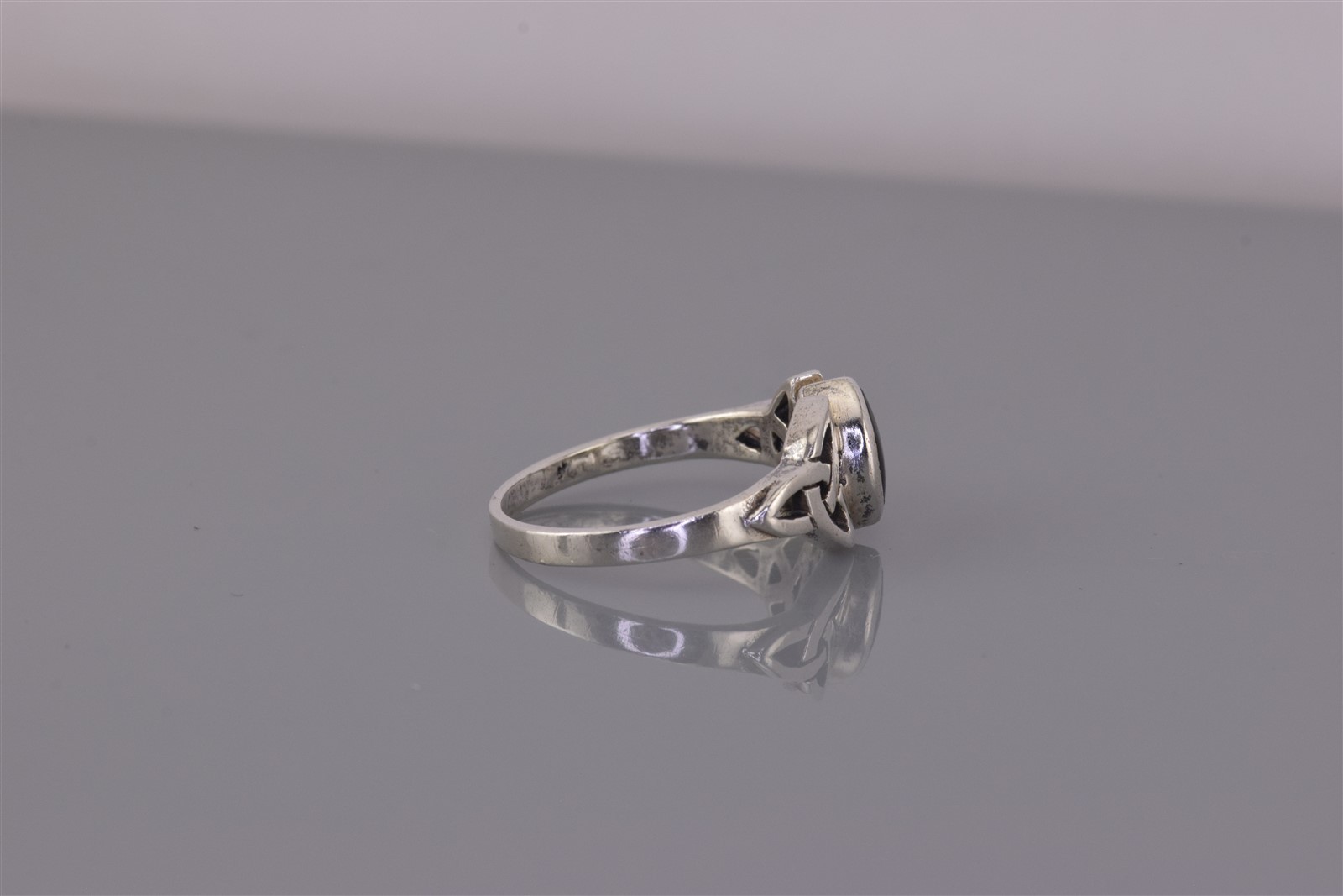 Peter Stone Sterling Silver Black Onyx Trinity Celtic Knot Band Ring 925 Sz: 7