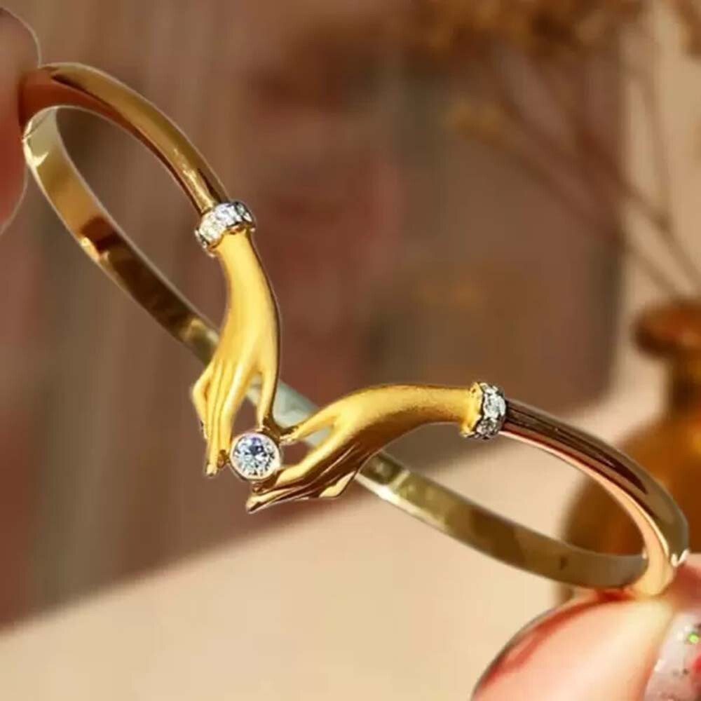 1Ctw Round Cut Moissanite Classic Elegance Women Bangle 14K Yellow Gold Plated