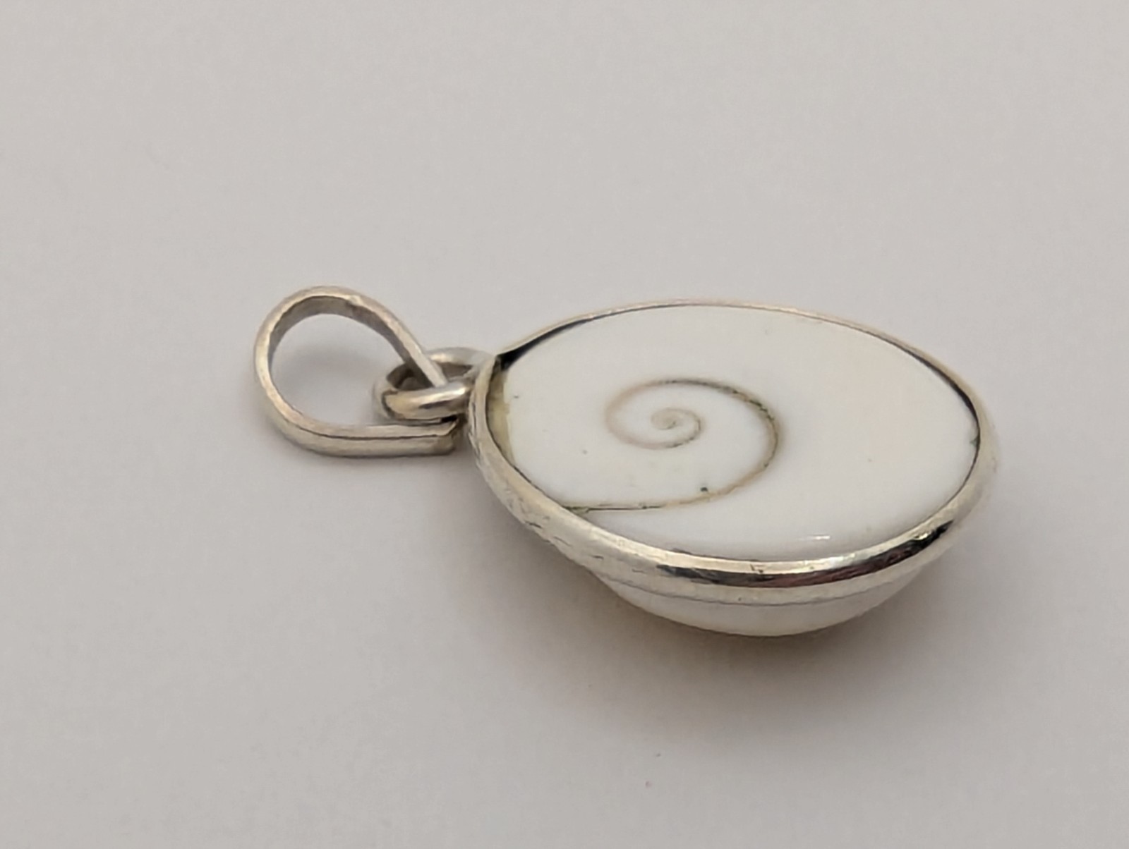925 STERLING SILVER PENDANT With SHIVA EYE SHELL Natural Spiral Design 3.2 Grams