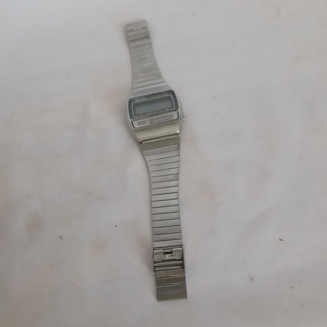 Seiko Calculator Alarm Quartz Digital Watch Black Dial Steel Bracelet Silver