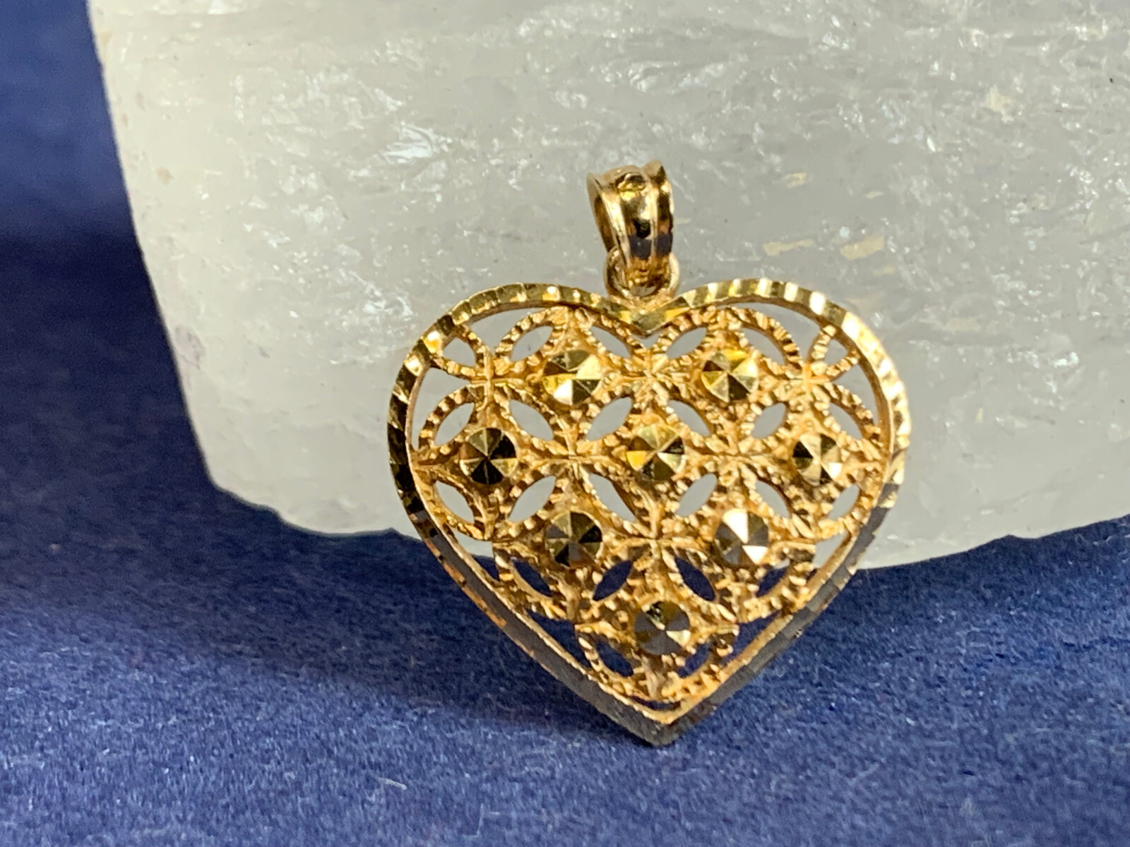 14K Yellow Gold Heart Pendant Beverly Hills Gold 1.95g Fine Jewelry Charm