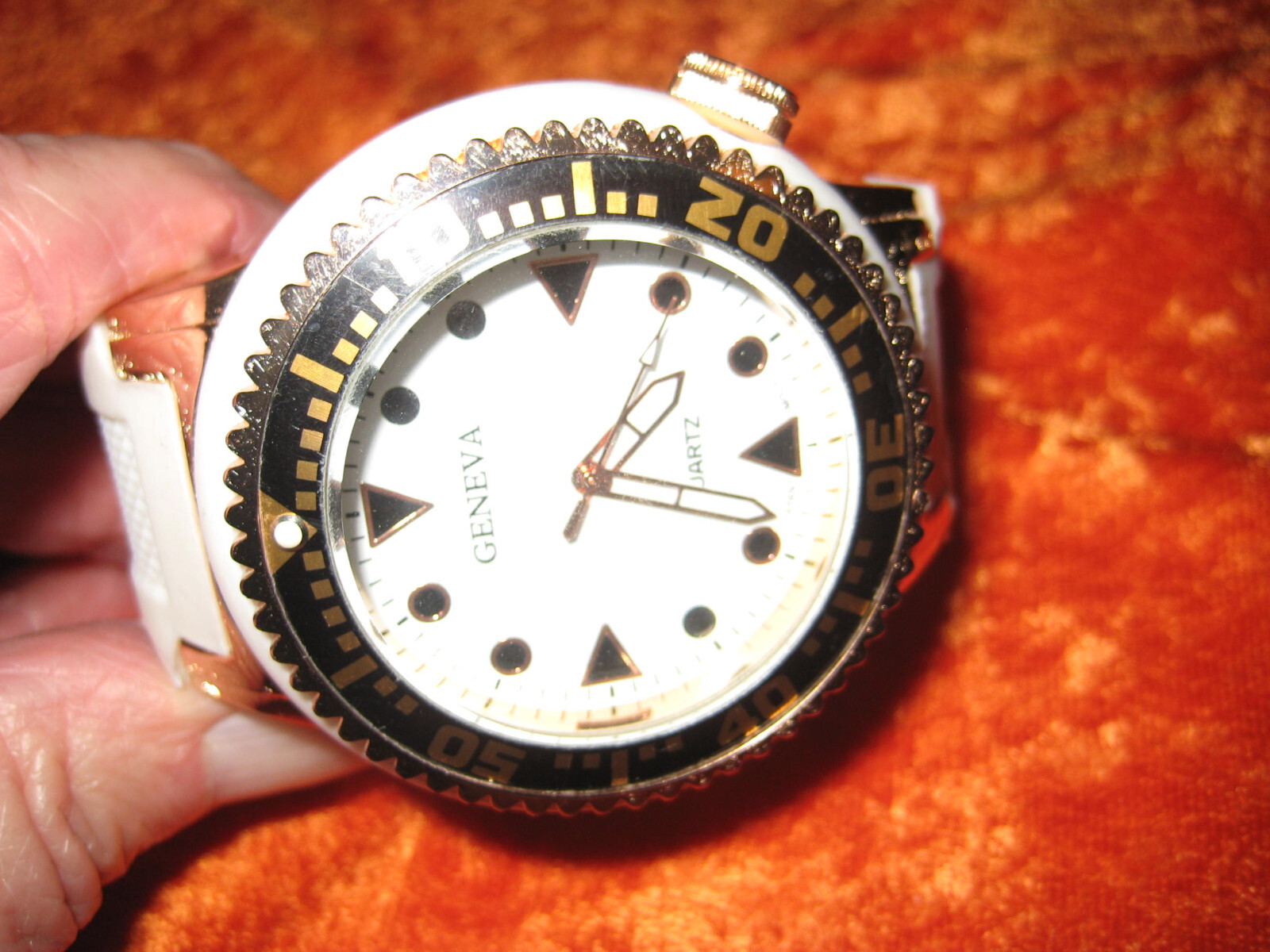 GENEVA WHITE AND GOLD MODEL 802 SWISS LEGEND NEPTUNE STYLE MEN’S WATCH