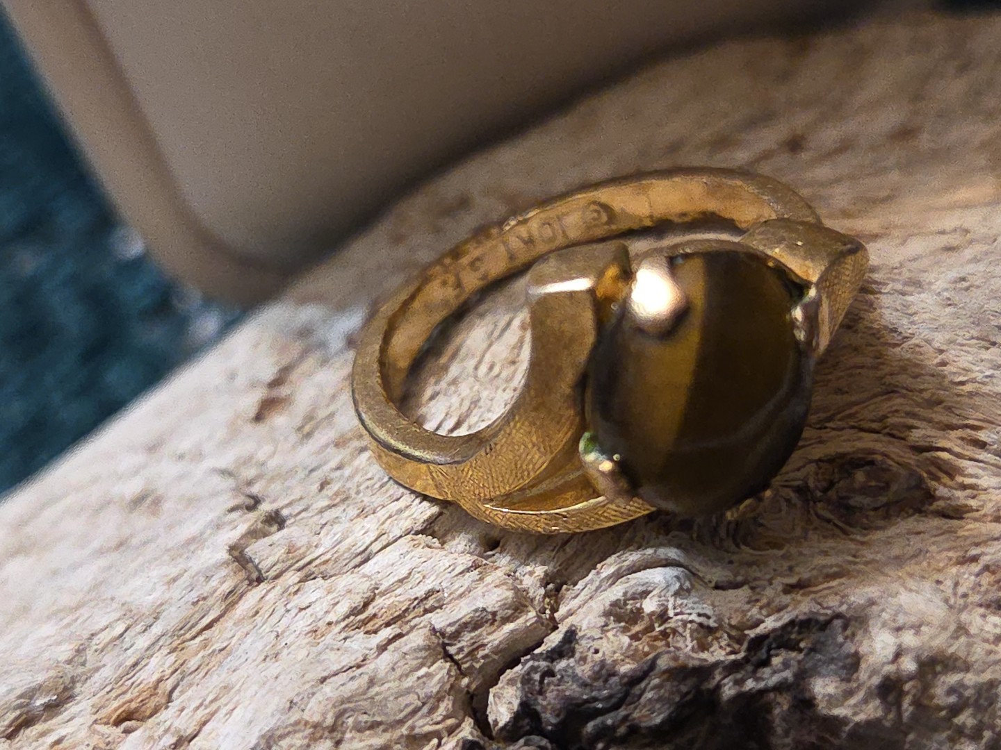 Vintage MGM Stamped 10KT GF Gold Filled Cabochon Tigers Eye Ring Size 7.25 W93
