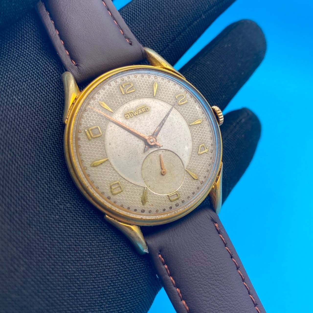 1950s Vintage DUWARD Oversize Watch Mens Manual Winding Swiss Sub Second Gold F