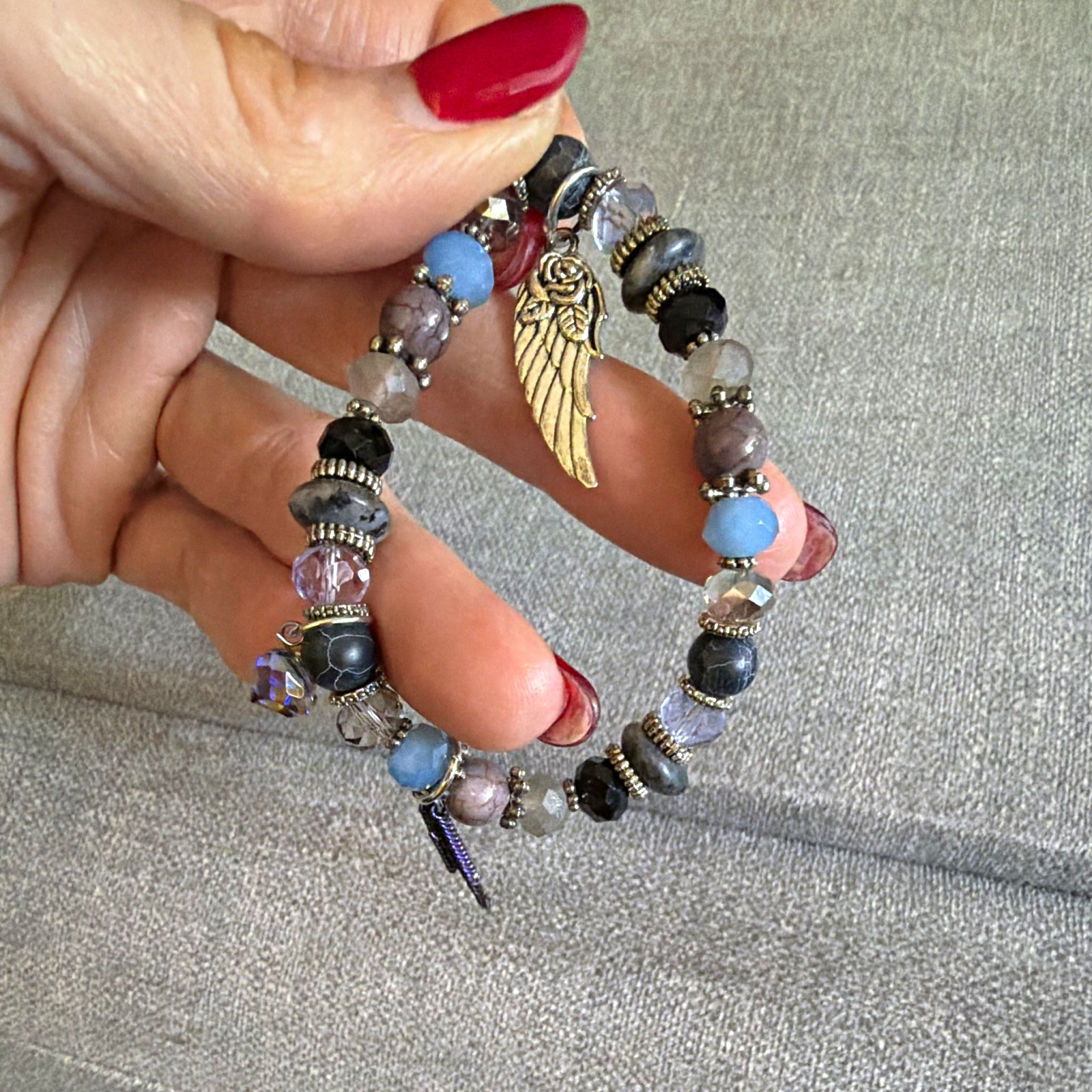 Multicolor Beaded Stretch Charm Bracelet Wing Dangle Feather Angels Theme