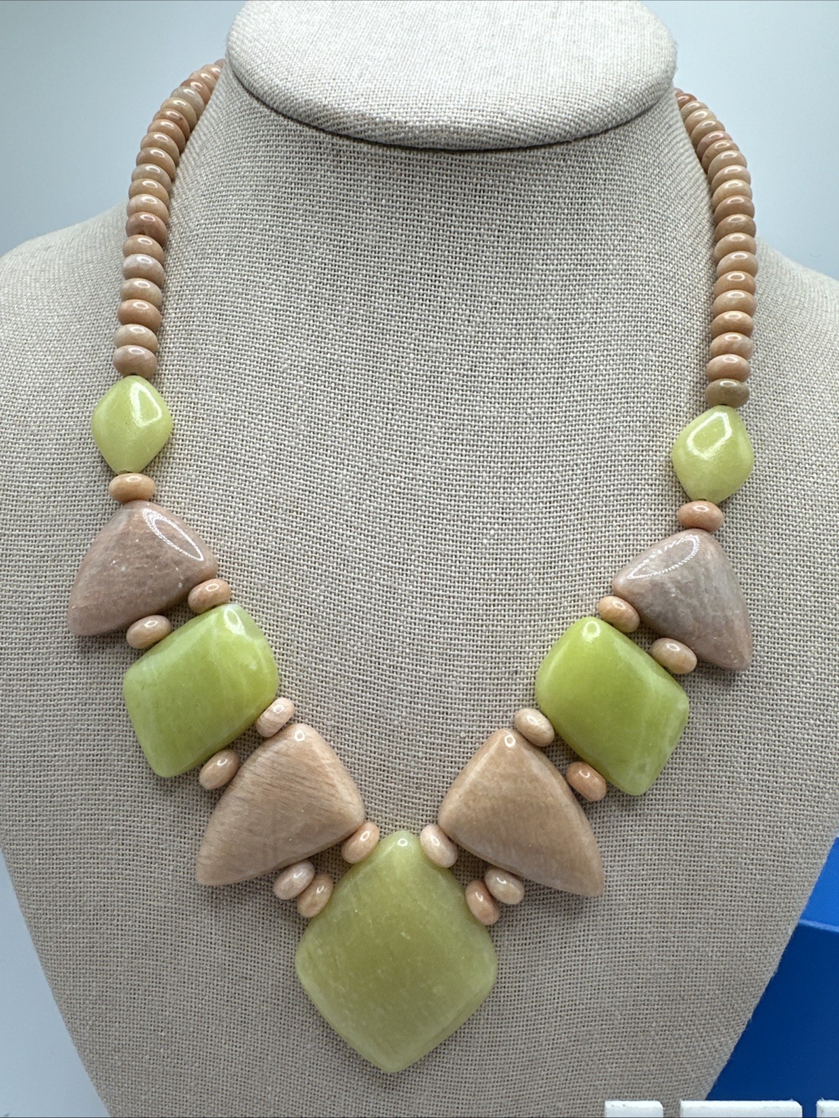 Jay King Madagascar Peach Chalcedony & Yellow Bauhinia 925 Necklace & Earrings