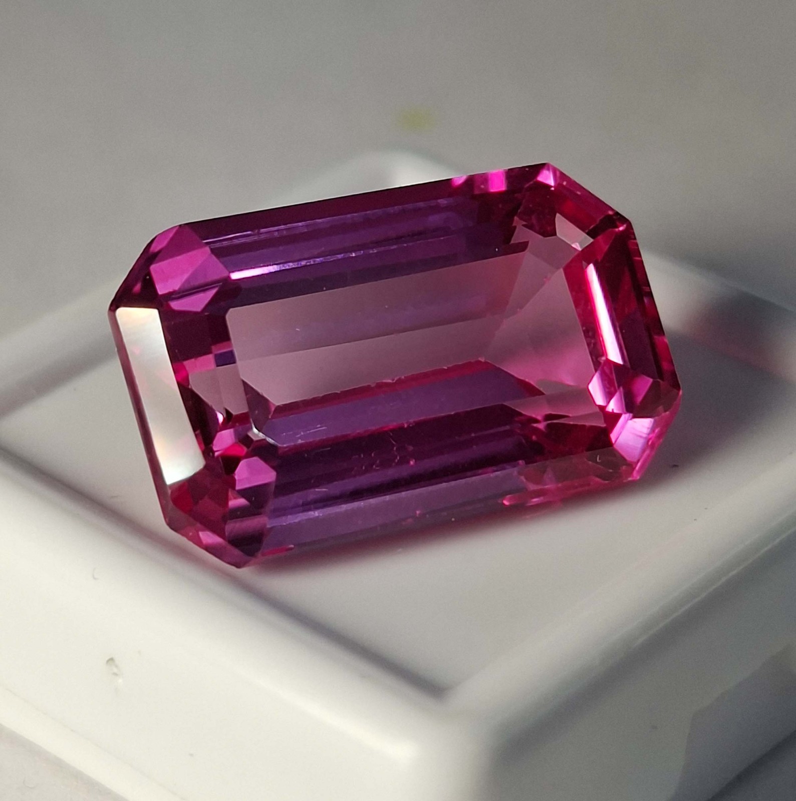 Certified Emerald Cut Shine Pink 20-22 Ct Natural Spinel Loose Gemstone SB636