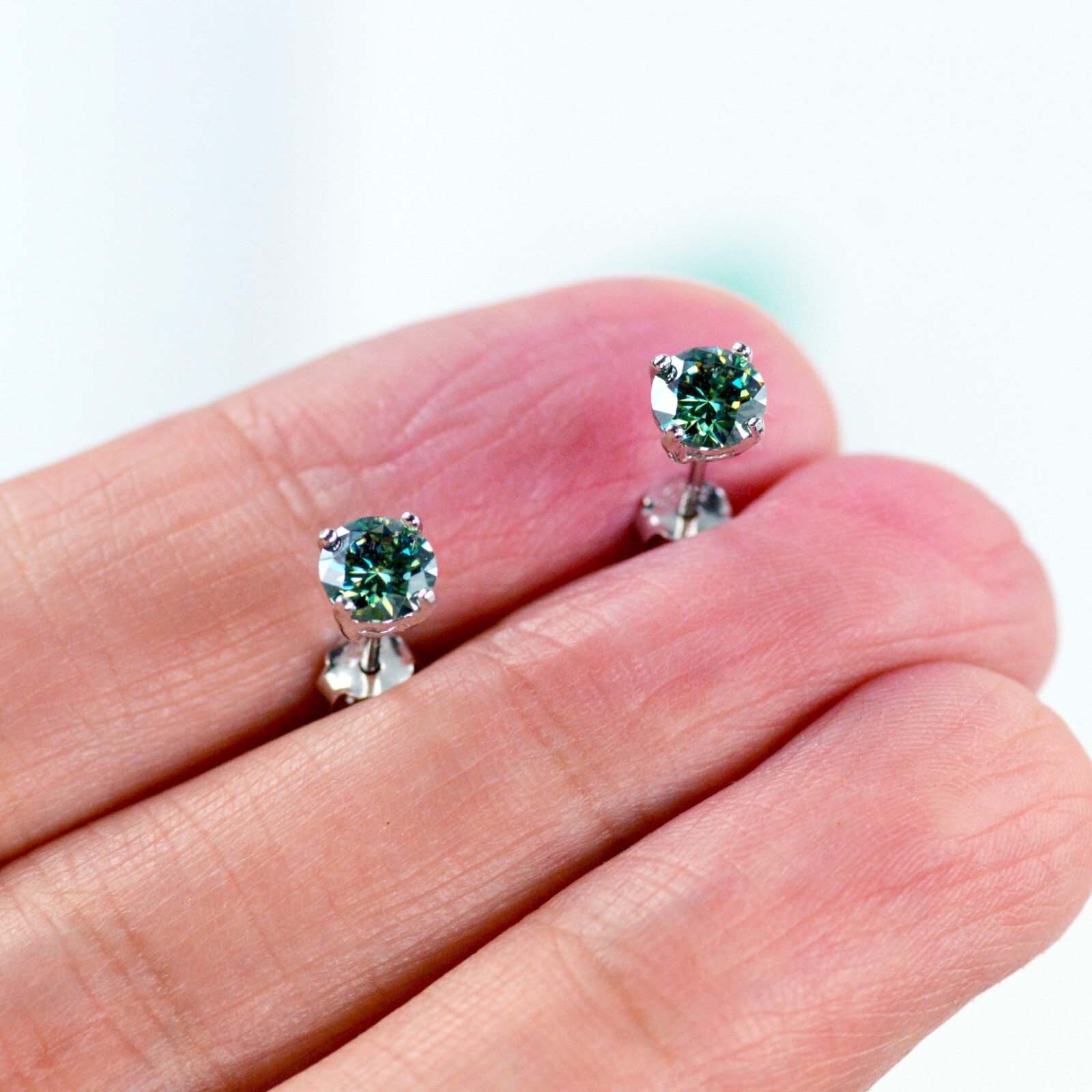 1Carat 5MM Green Moissanite 925 Sterling Silver Earrings Studs