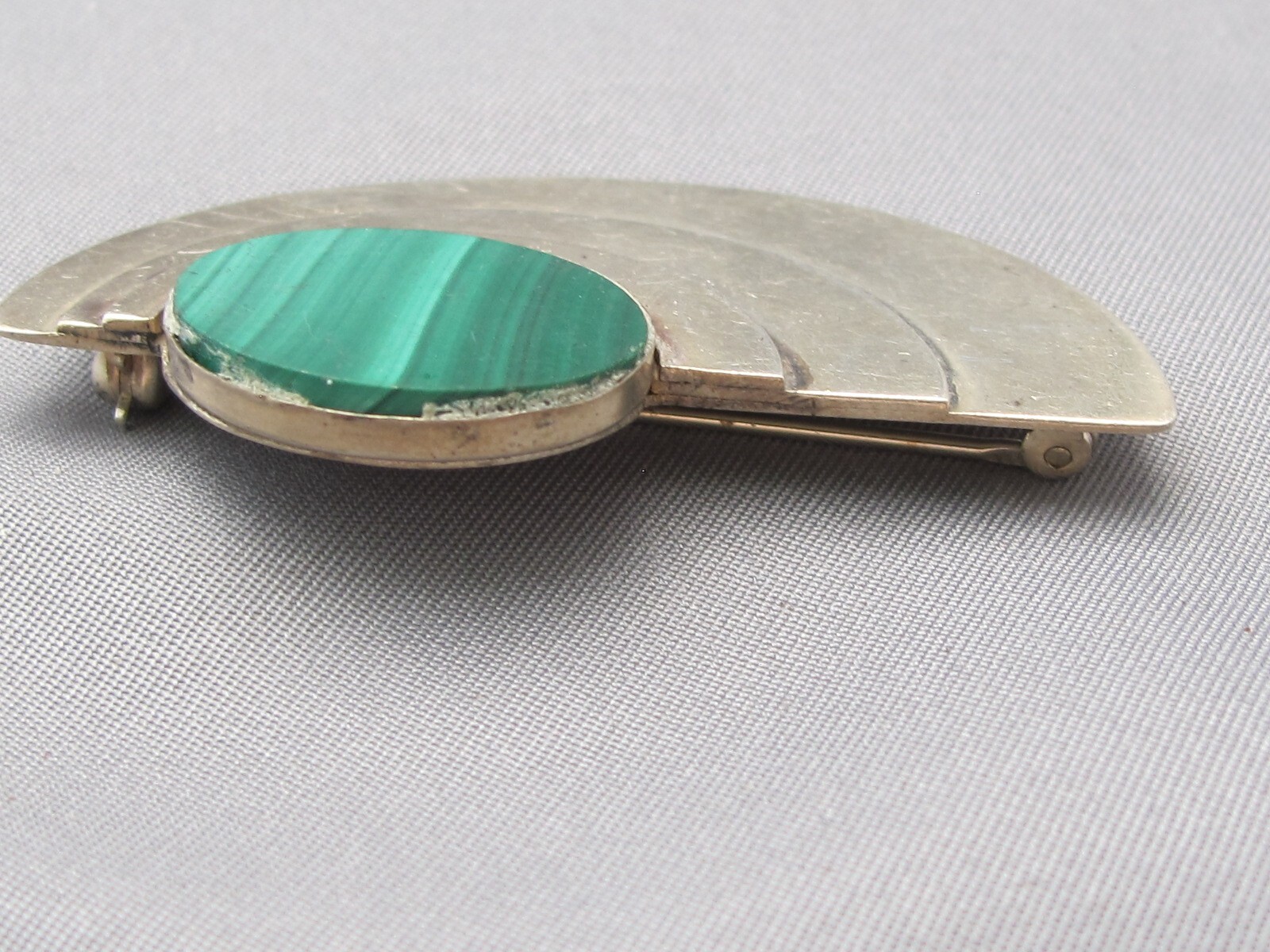 Unusual STUDIO CRAFT Sterling & Malachite ART DECO PIN-Signed Janet K?