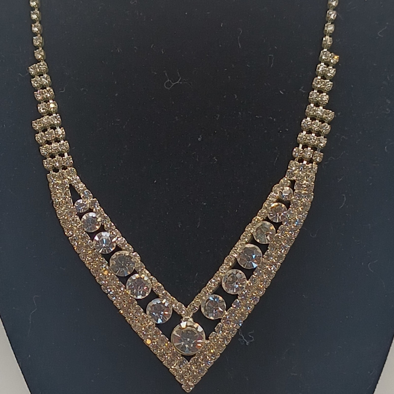 Silver Tone V Pendant Statement Necklace White Crystal Rhinestone Adjustable