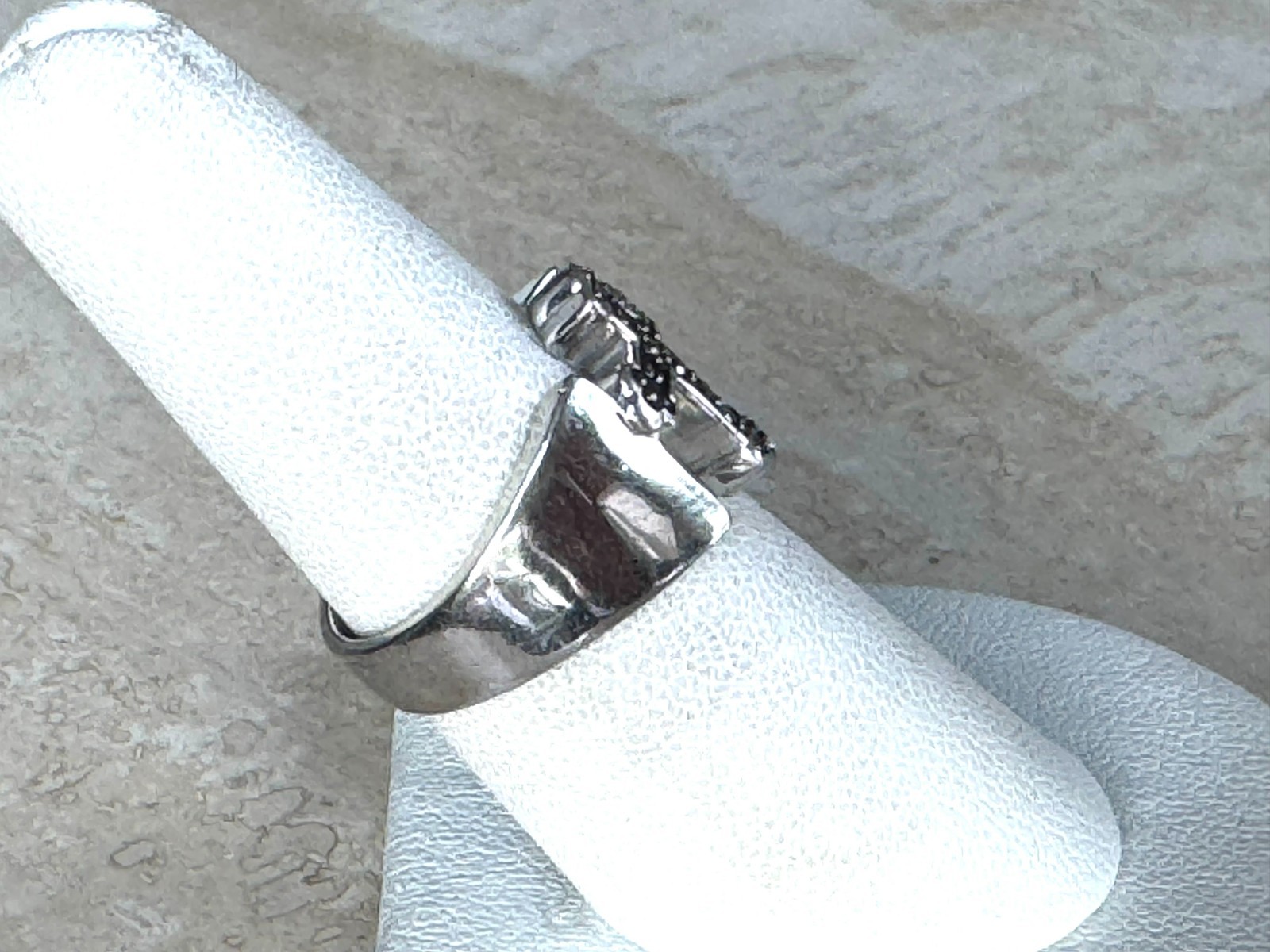 Sterling Silver 925 Cross Ring Unisex Sz7 Red Burgundy Diamond Accent Wide Band