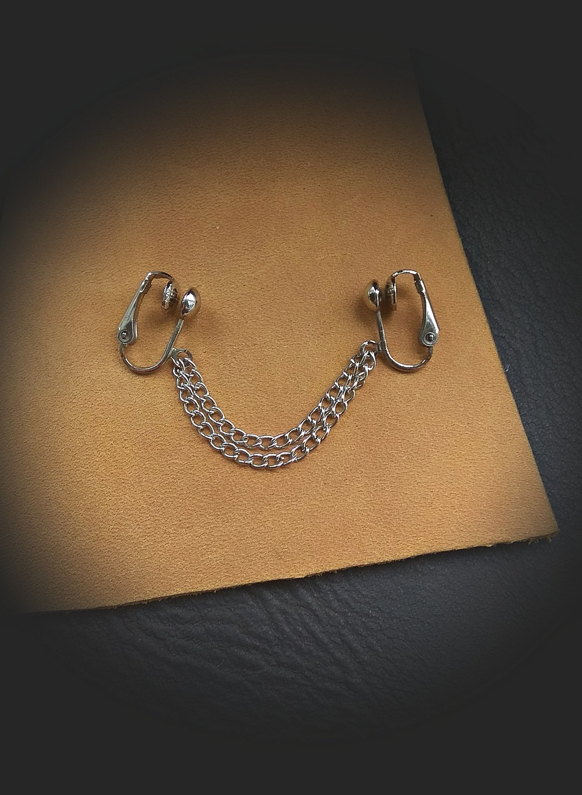 Stainless Steel Clitoral Jewelry with Chains – Non-Piercing Intimate Accessory
