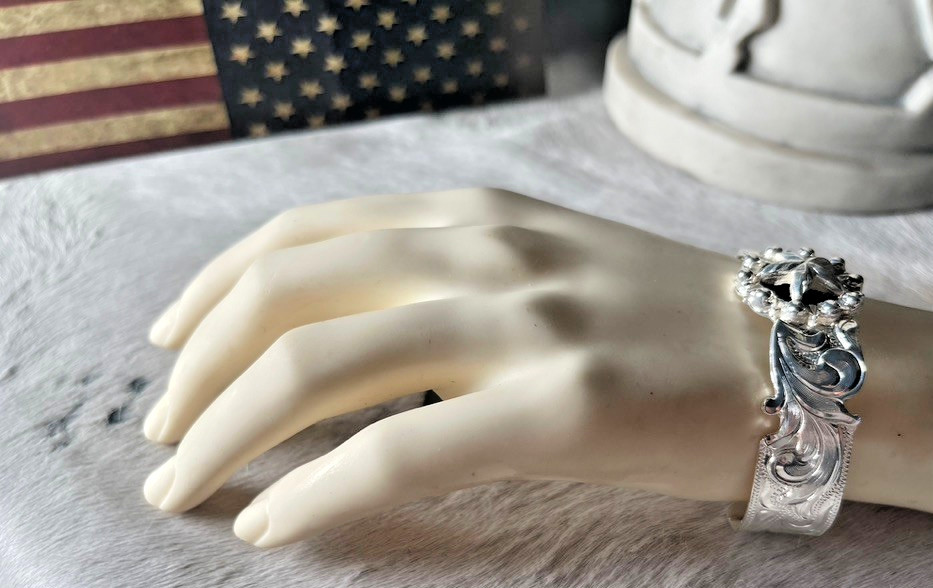 Western Womens Bracelet 7 x 1 in Star Silver Cuff Cowboy Open Cut Adjustable