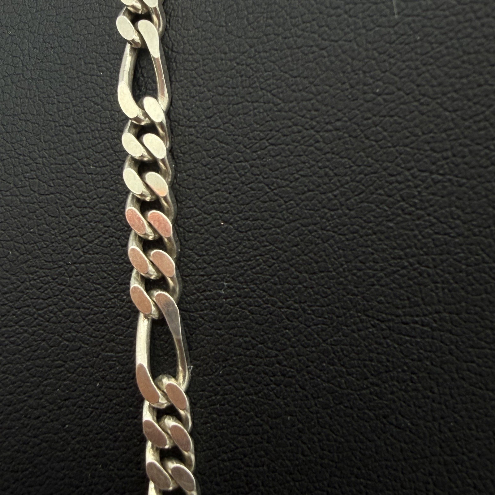Vtg 925 Italy Sterling Silver Figaro Link Chain Necklace 24” 4mm Flat 21.7 Gr