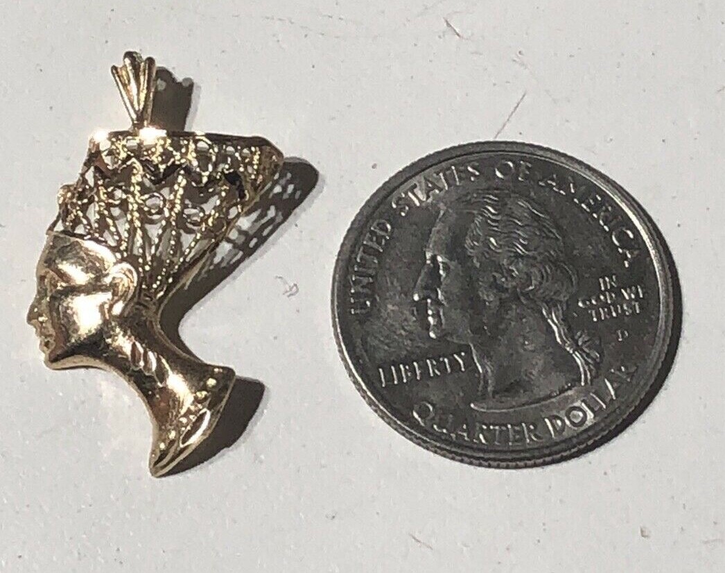 14K Nefertiti Pendant 1.1/4″ Length ~ 0.06oz/1.6g
