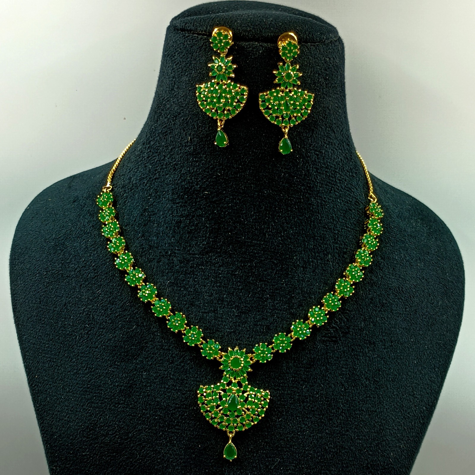 Traditional South Indian 22k Gold Plated Emerald Stone Necklace Set