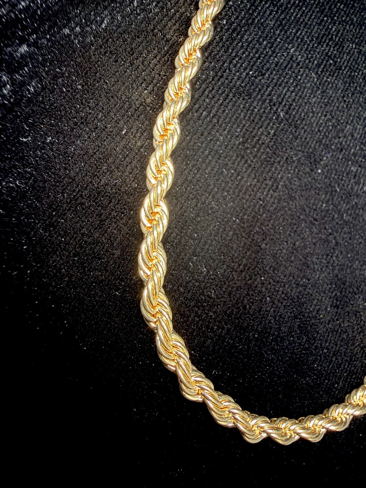 14K Stamped Gold Rope 30in 3.5MM Necklace. Hypoallergenic. Brand new.