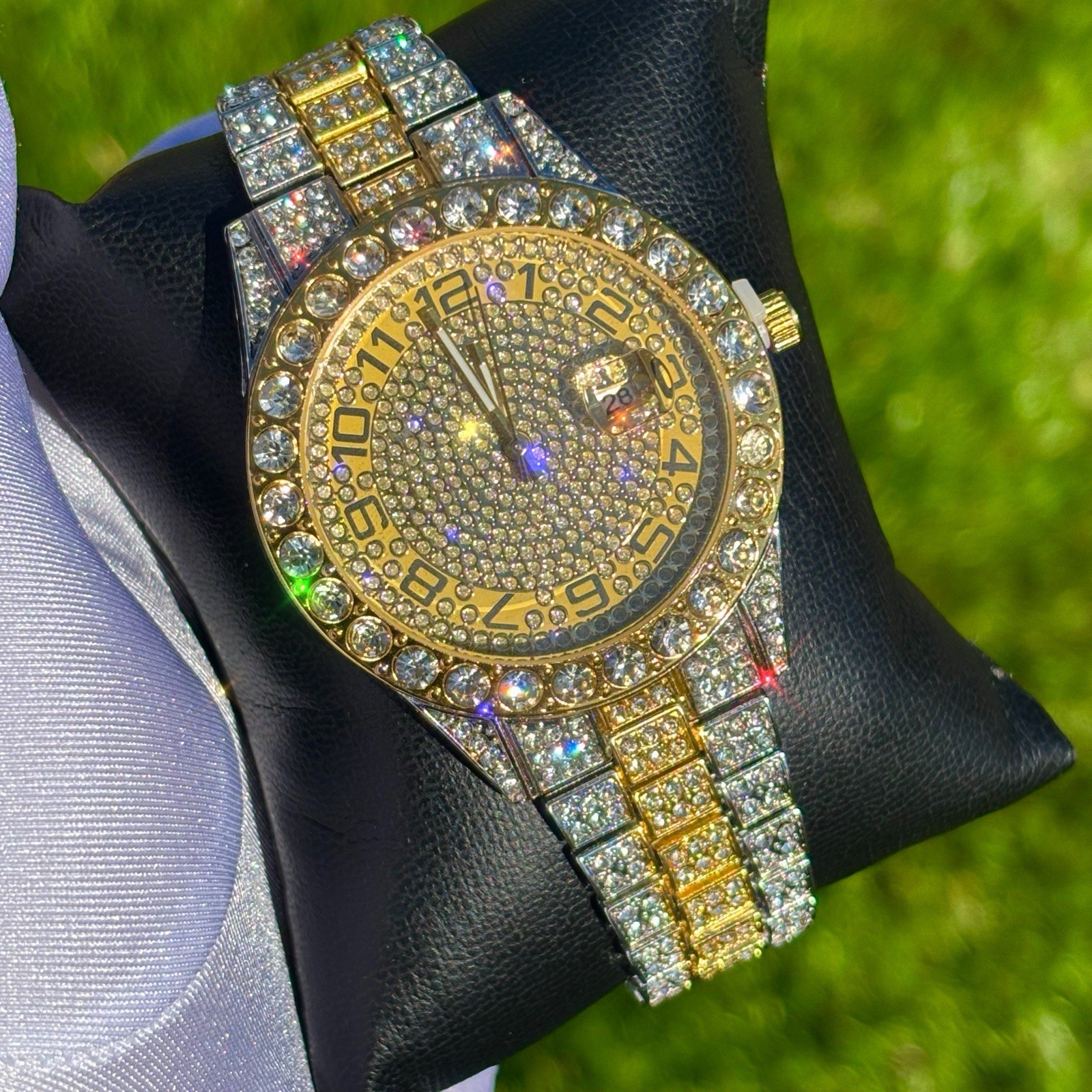 VVS Round Dial Iced Out Diamond Watch Hip Hop Watch Two-Tone Gold Silver Color
