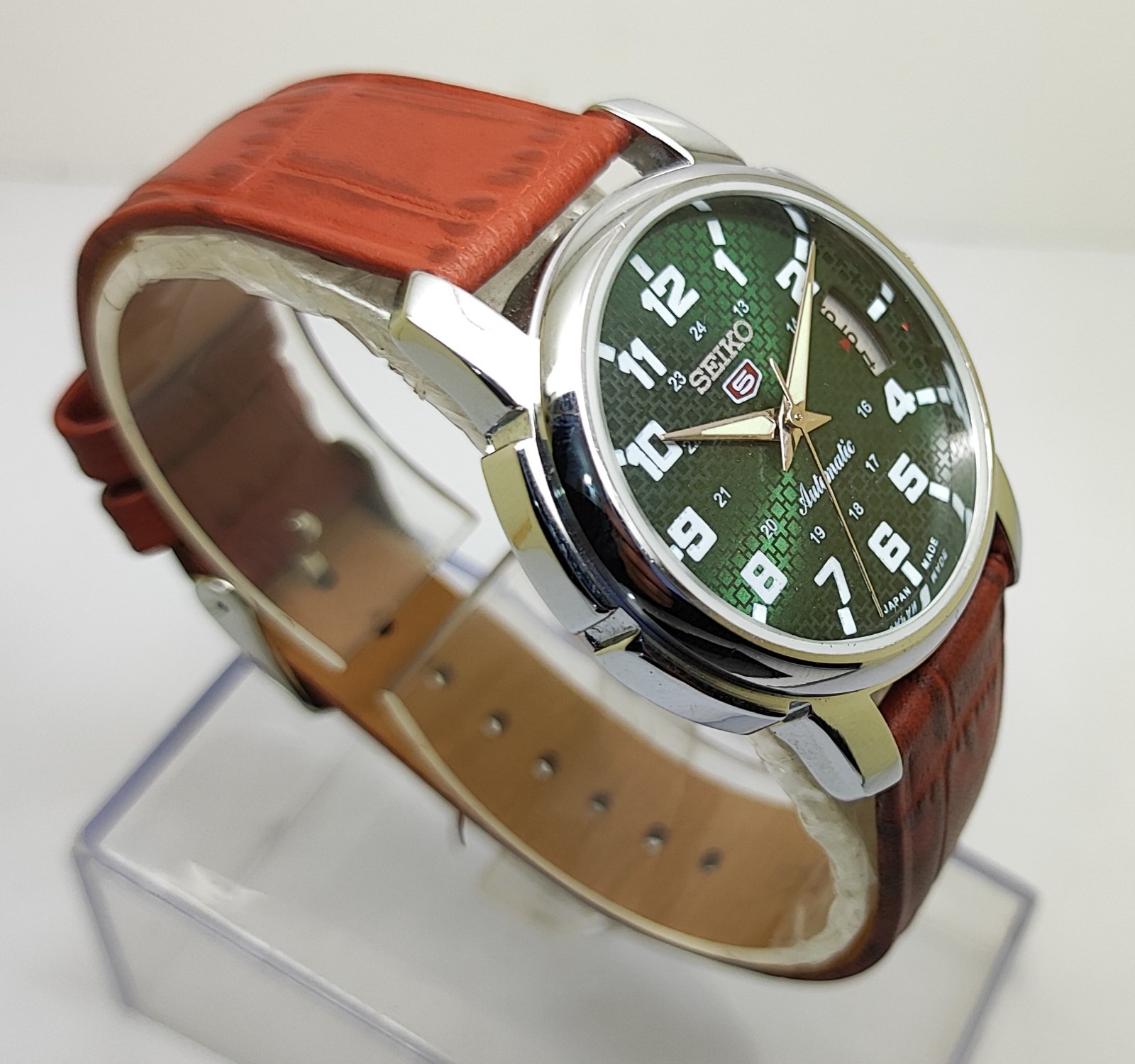 Refurbished Automatic Men’s Watch Day Date | Classic Vintage Style Leather Strap