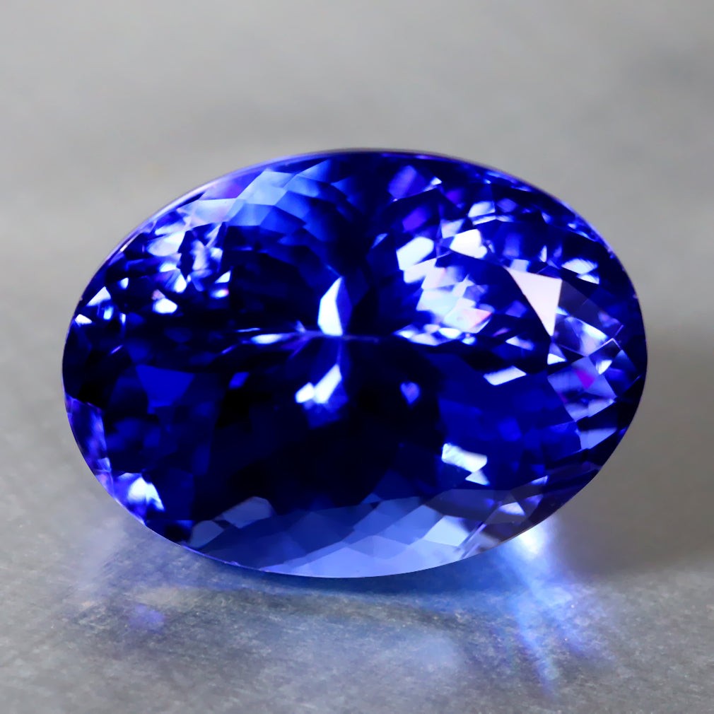 GIA Certified 7.01 ct AAAA Oval (13.45 x 9.99 mm) Natural D’Block Tanzanite