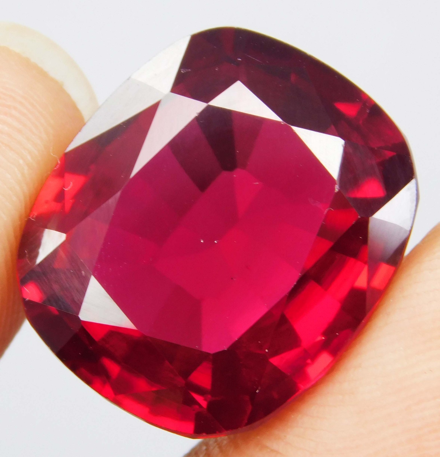 Certified 26.75 Ct Natural Burma Pigeon Blood Red Ruby Outstanding Color Gem