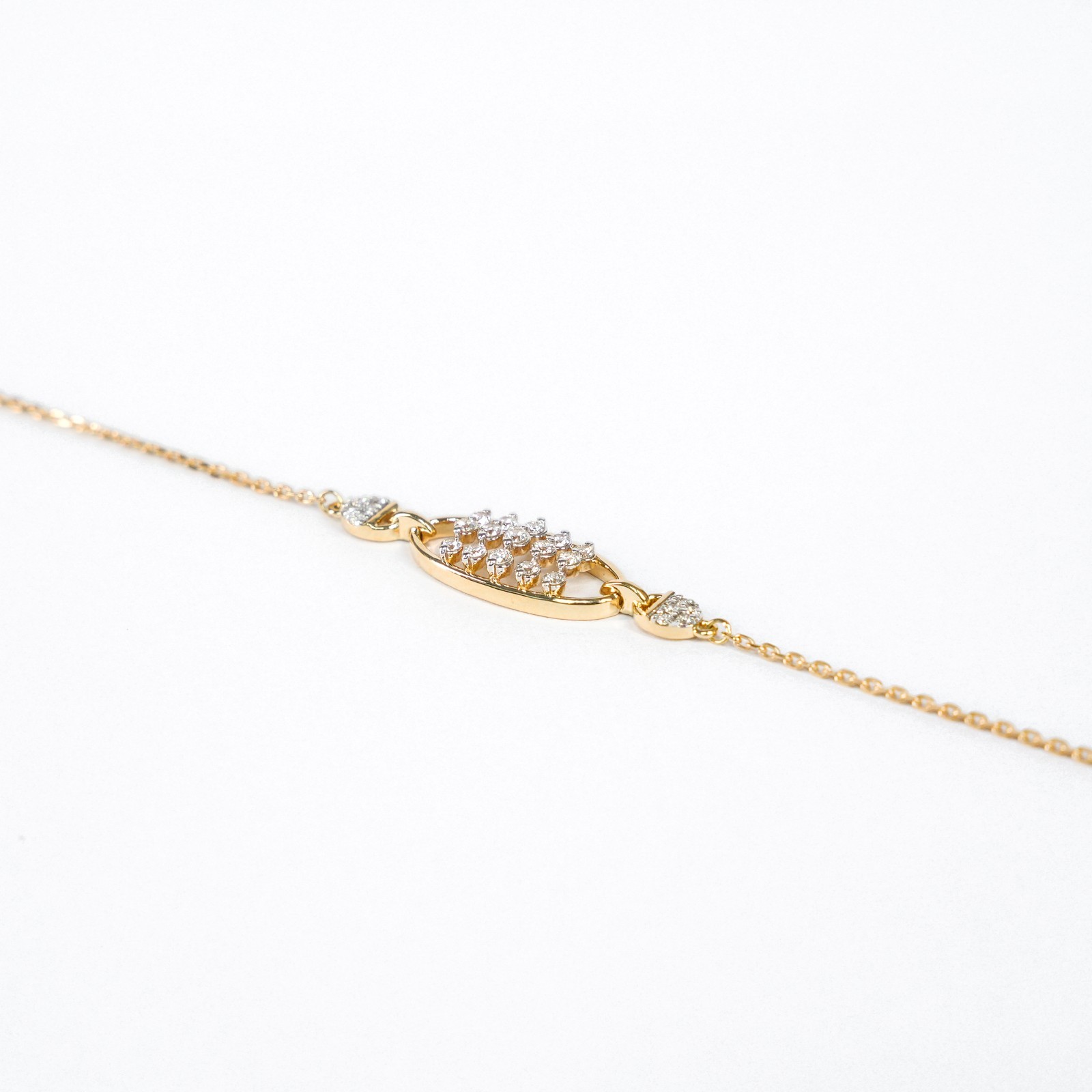 18 KARAT DIAMOND BRACELET | NATURAL DIAMOND | LIGHTWEIGHT | IGI CERTIFIED