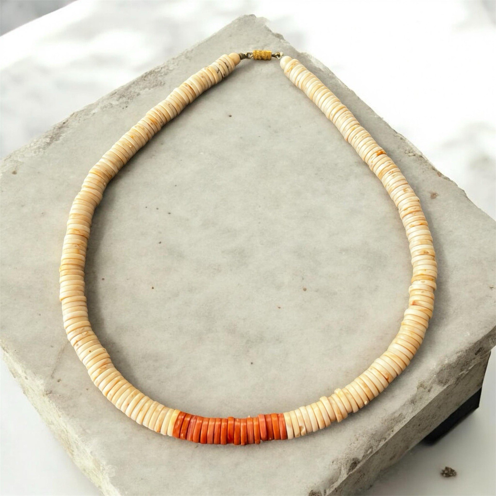 Vintage Heishi Choker Necklace BEACH Shell Disc Beads 18.5 In. 1970 SURFER