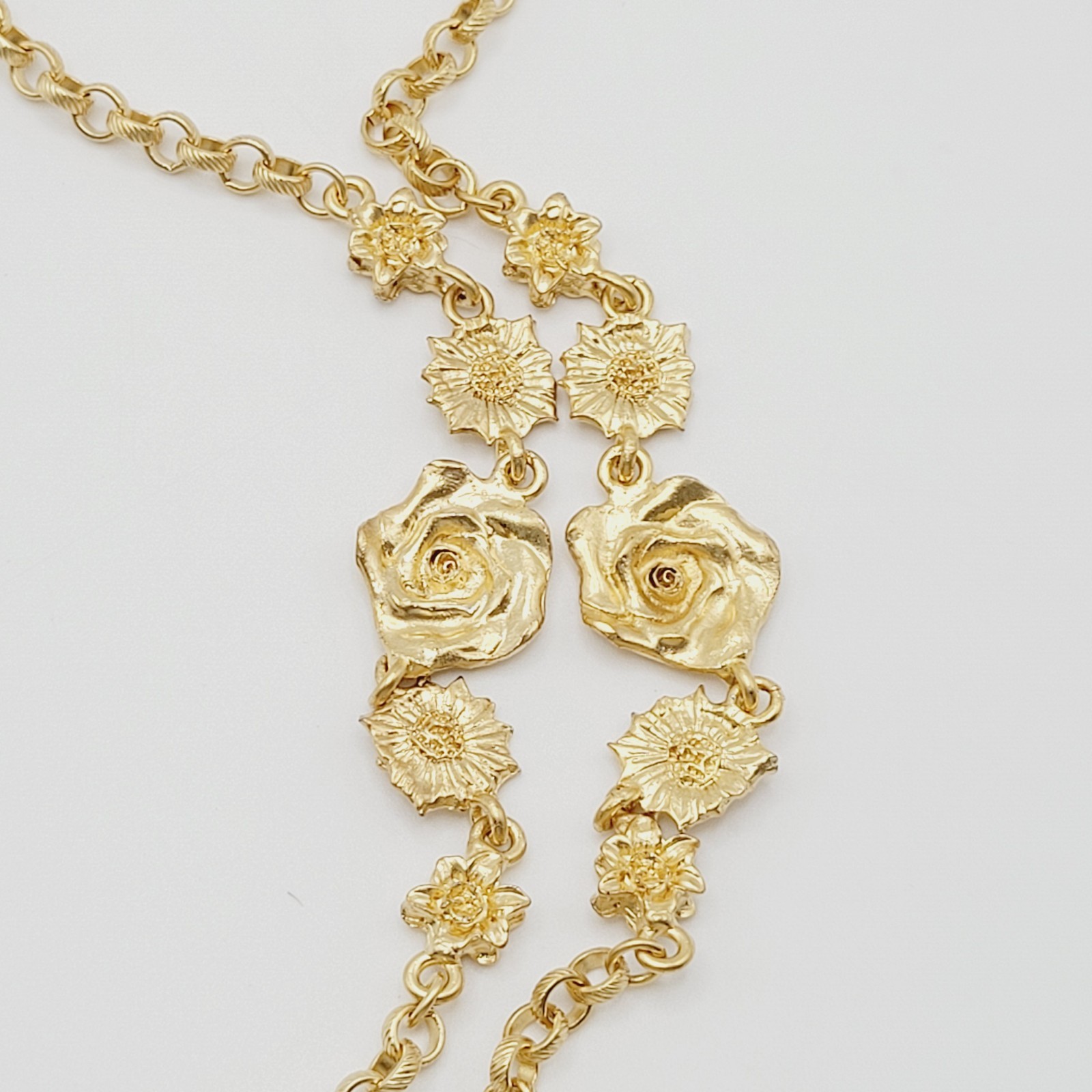 Unique Rose Floral Station Style Bright Gold Tone Sautoir Vintage Necklace Korea