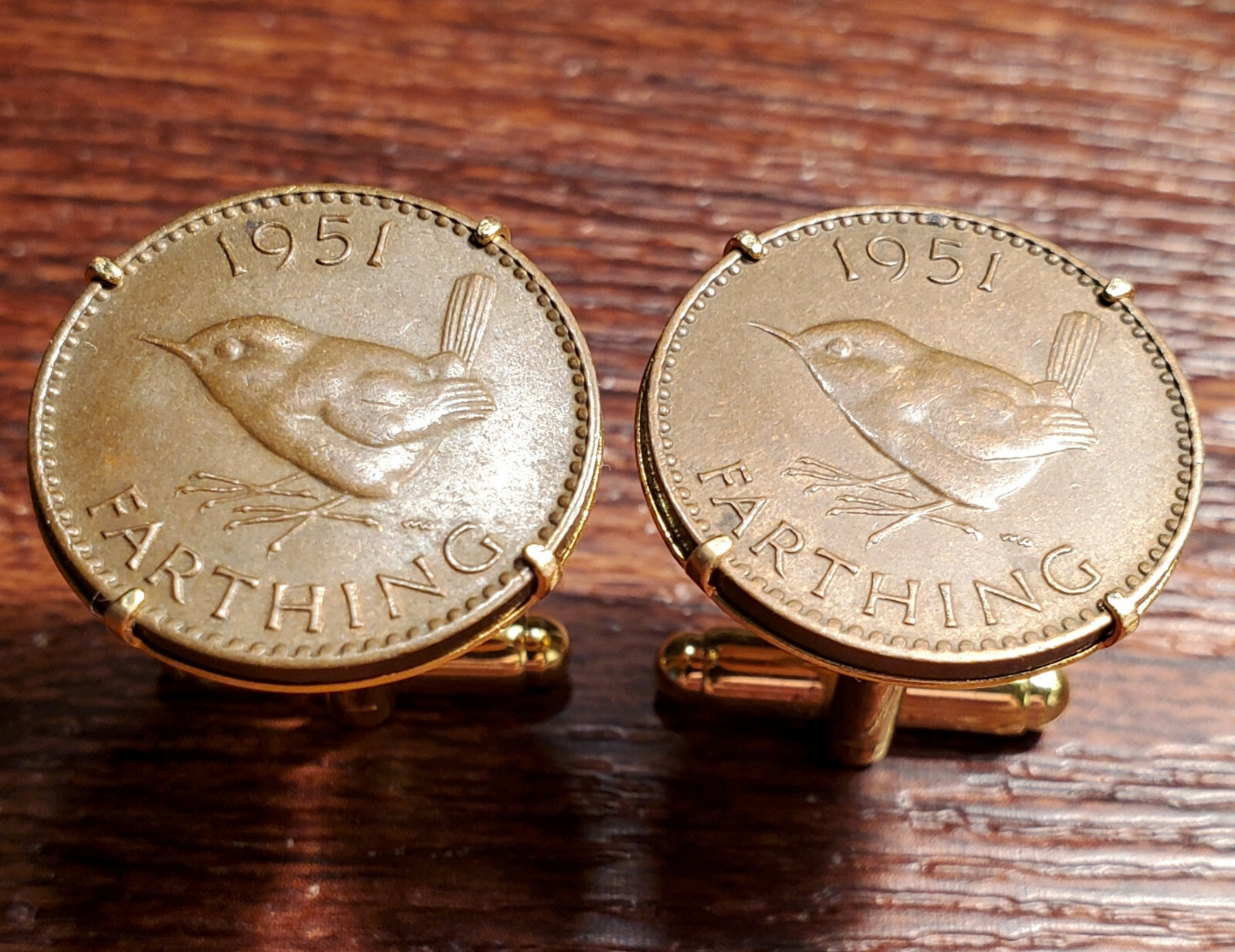 Vintage 1937-52 Bronze British Farthing Wren Bird English Coin Cufflinks + Box!