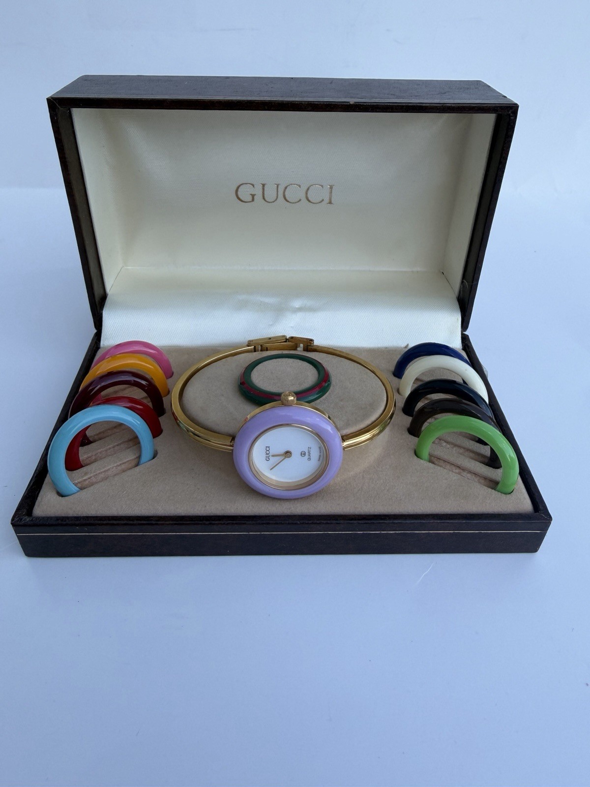 GUCCI 1100-L Change Bezel Gold Bangle Quartz Ladies Watch w/ Box