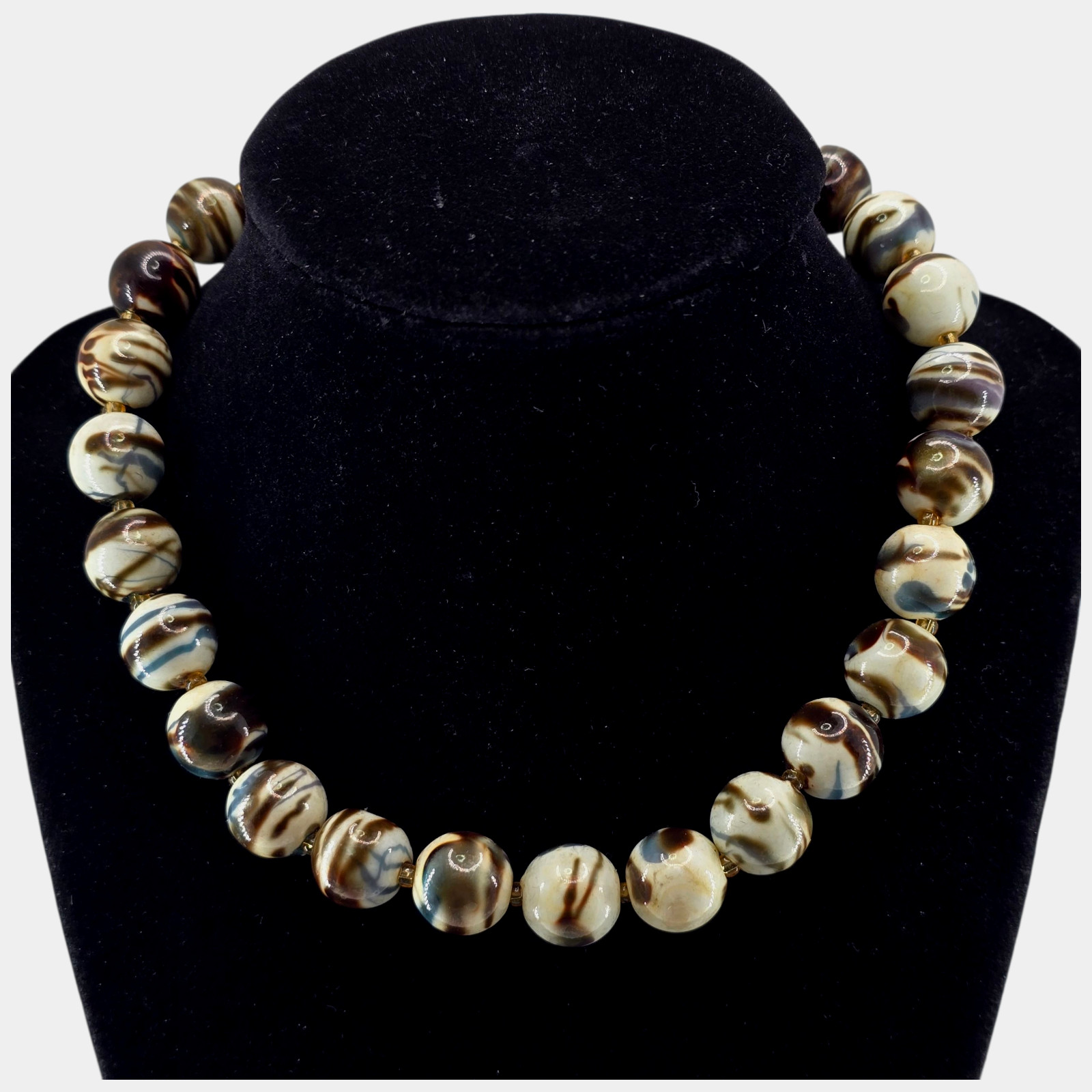 Vintage 1960s Hong Kong Marble Bead Necklace 14-16″ Adjustable Choker Lucite MCM