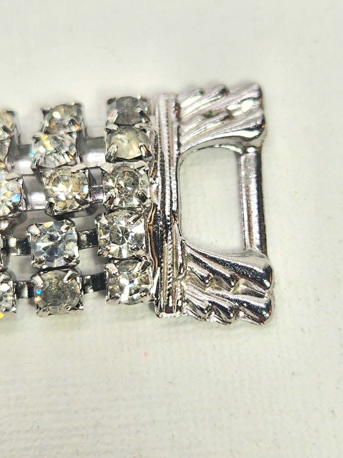 Vintage Rhinestone Bracelet Rhodium Plated White Colorless Sparkle 6 3/4″ Length