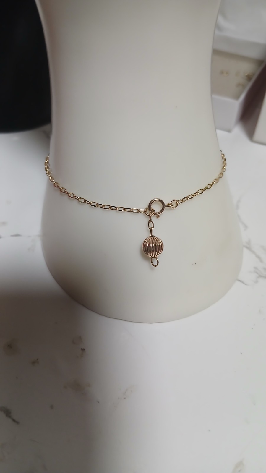 9ct Yellow Gold Bracelet.