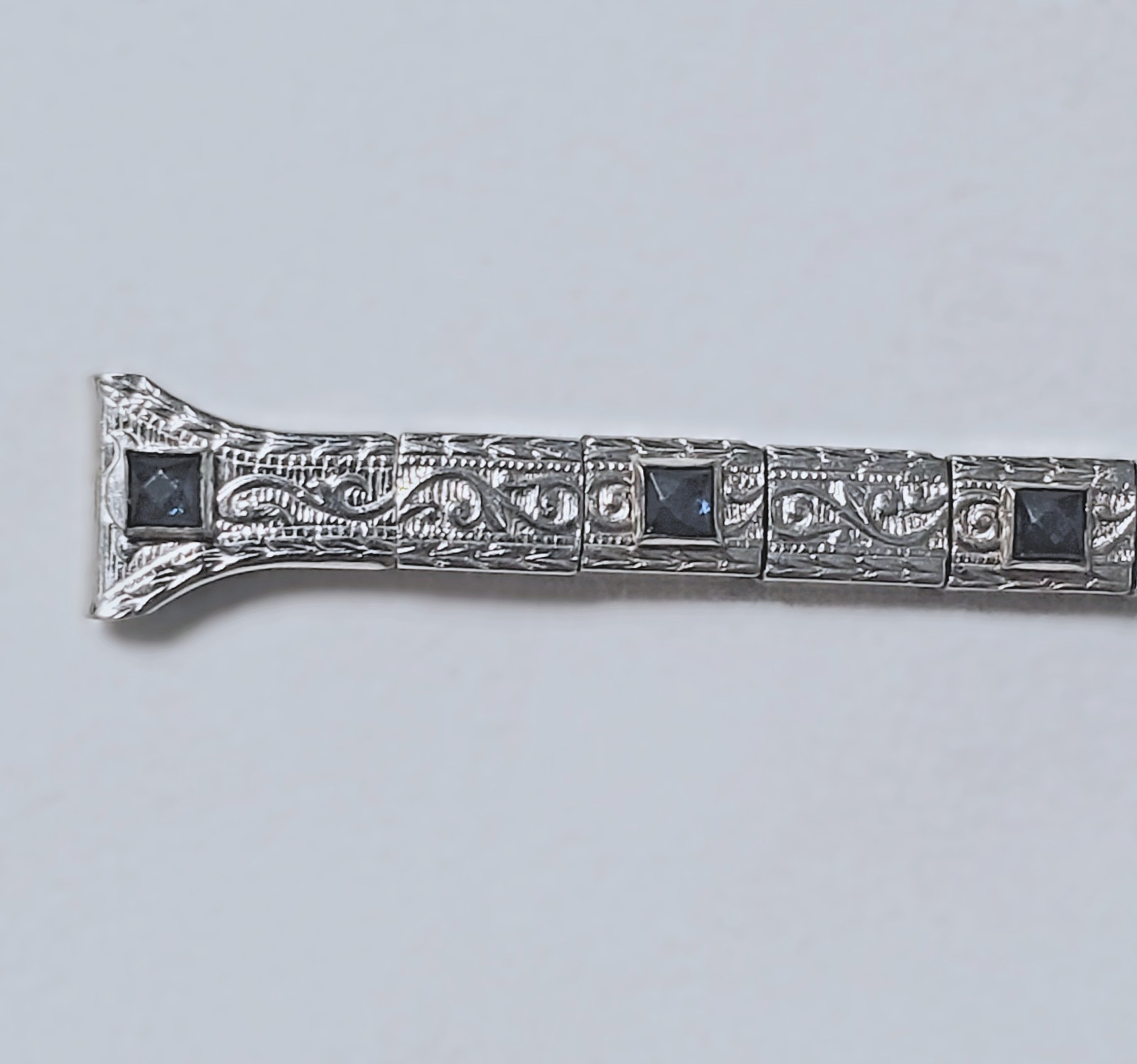 LADIES WATCH BAND -LUSTERN WRISTACRAT-SAPPIRE BLUE STONES & WHITE 12K GF – 1920s