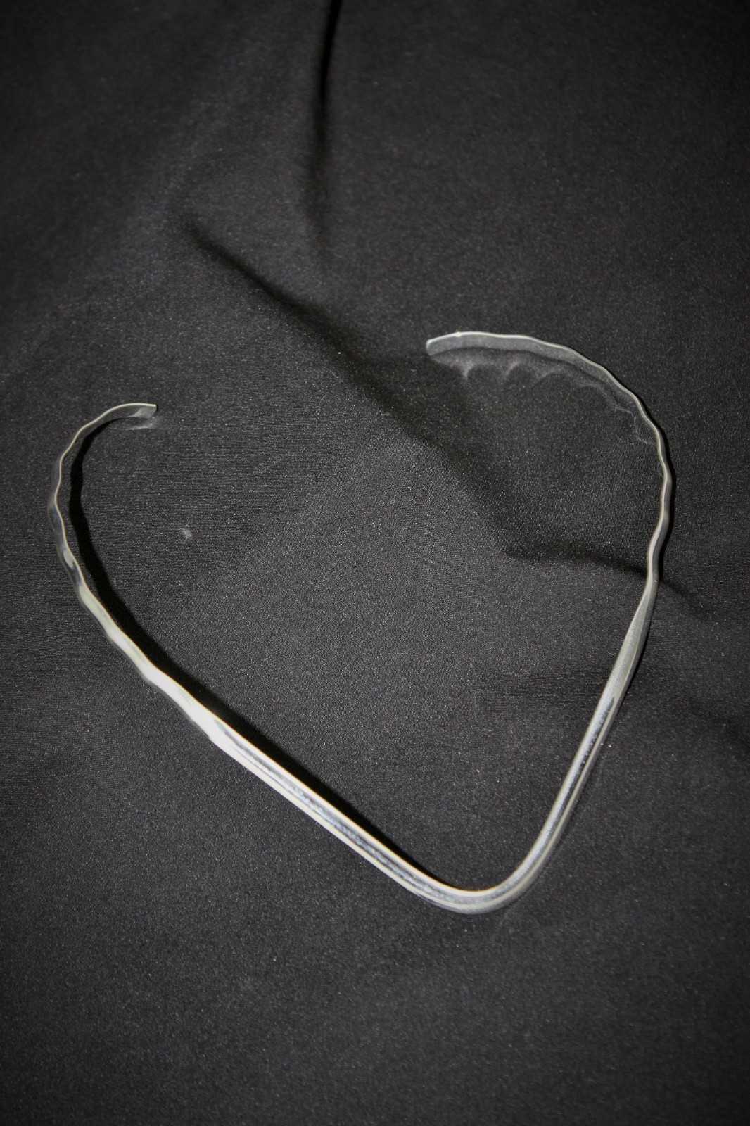 .925 Sterling Silver Plated Choker Collar Necklace V Shape Wavy Fashion Jewelry