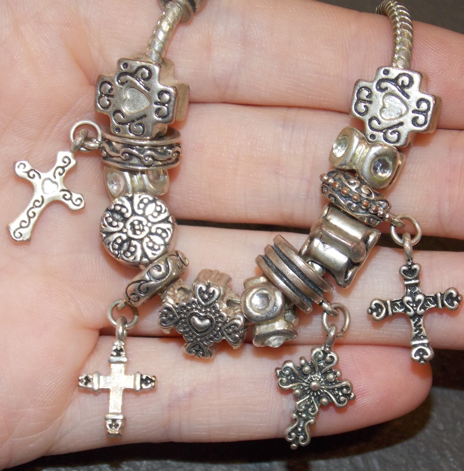 Premier Designs Cross Dangling Charm Bracelet Silver Tone 7in-9in Adjustable