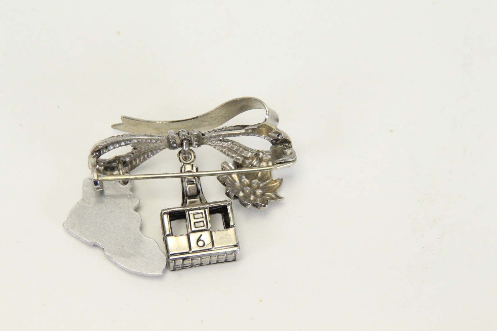Switzerland Schweitz Summit Mountains Brooch 1.3″ L