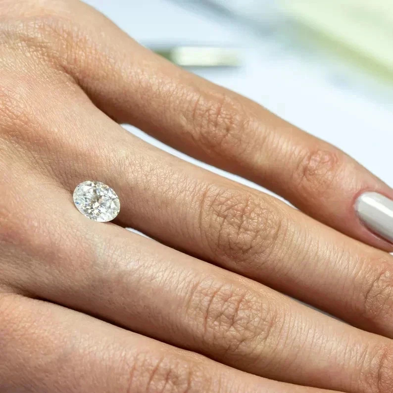 3.70 CT Natural White Diamond 8×12 mm 1 Pcs Oval Cut VVS1 D Grade Certified.
