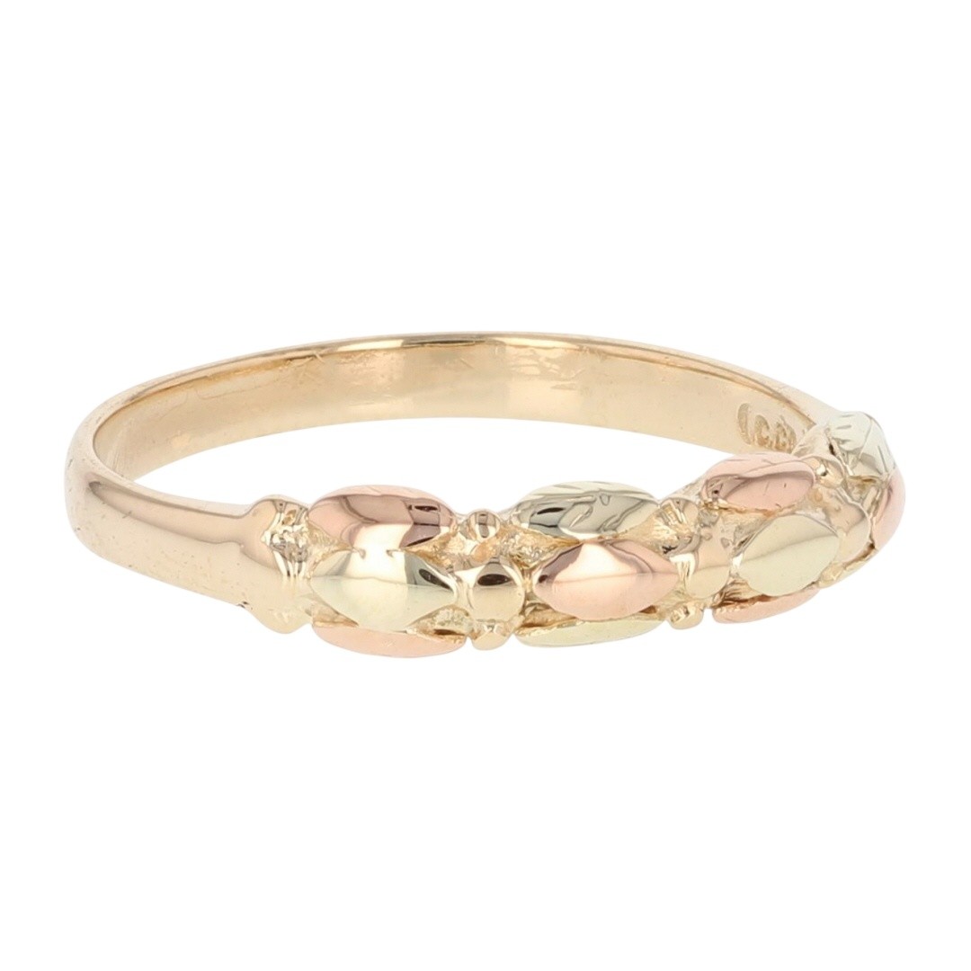 Black Hills Gold 4.3mm Leaves Band Ring 10k Multi-Tone Gold 2.26 Grams Size 7.75