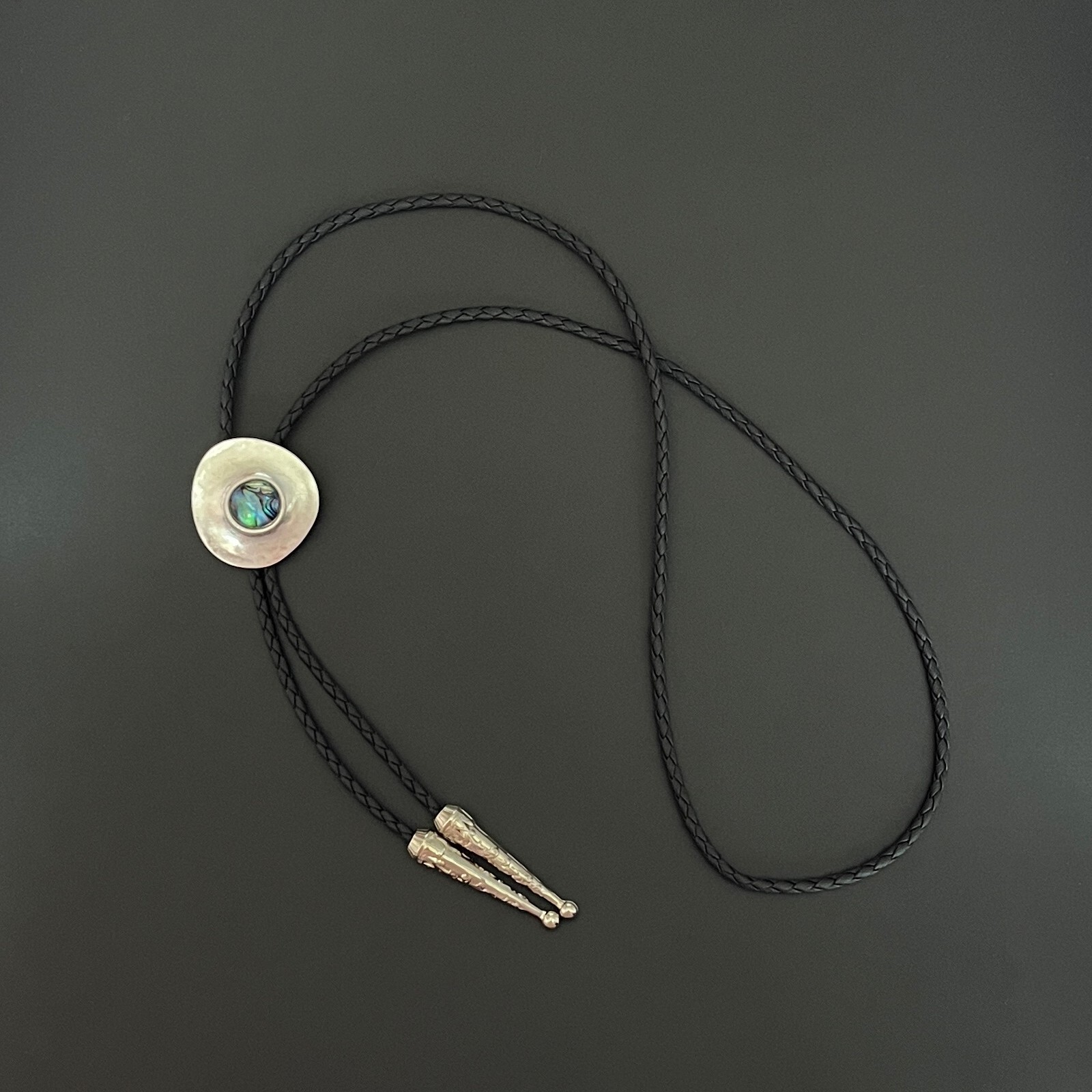 Vintage Silver Irregular Round Natural Abalone Shell Bolo Tie Western Necklace