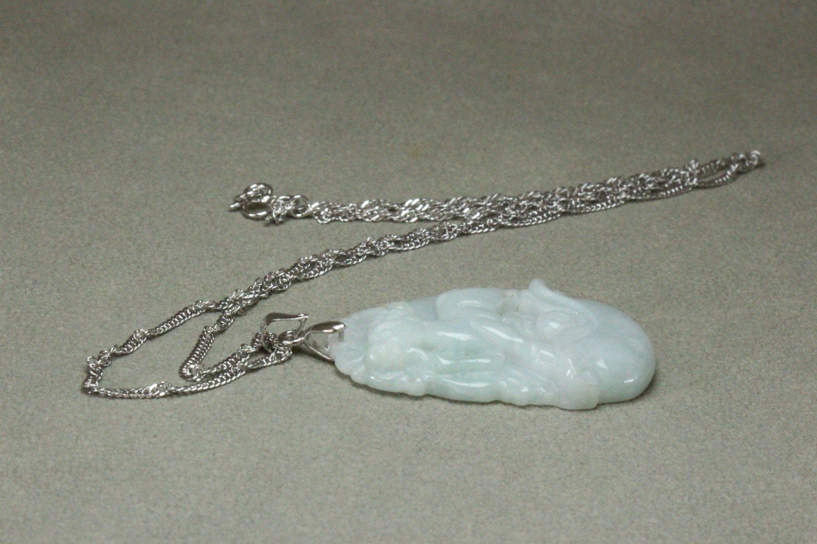 Natural White green A Jadeite jade Hand-Carved Sheep (Chinese Zodiac) Pendant