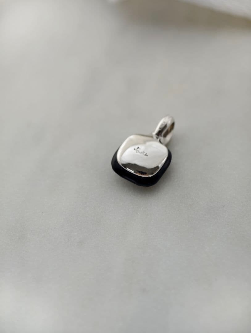 Pomellato Capri Onyx Pendant Top Faceted Black Stone Necklace Charm Italy