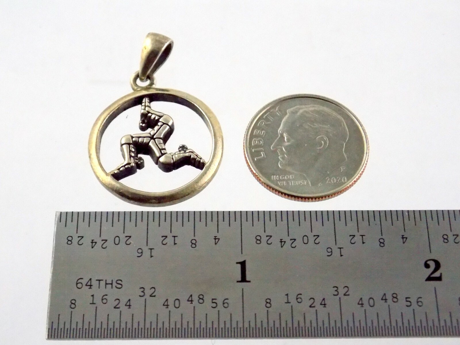 SG Sterling Silver Triple Leg Running Pendant Symbol 3.2 Grams 925