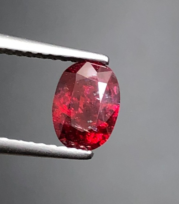 0.91ct Natural Red Pigeon Blood Unheated Loose Ruby Gemstone For Jewelers.
