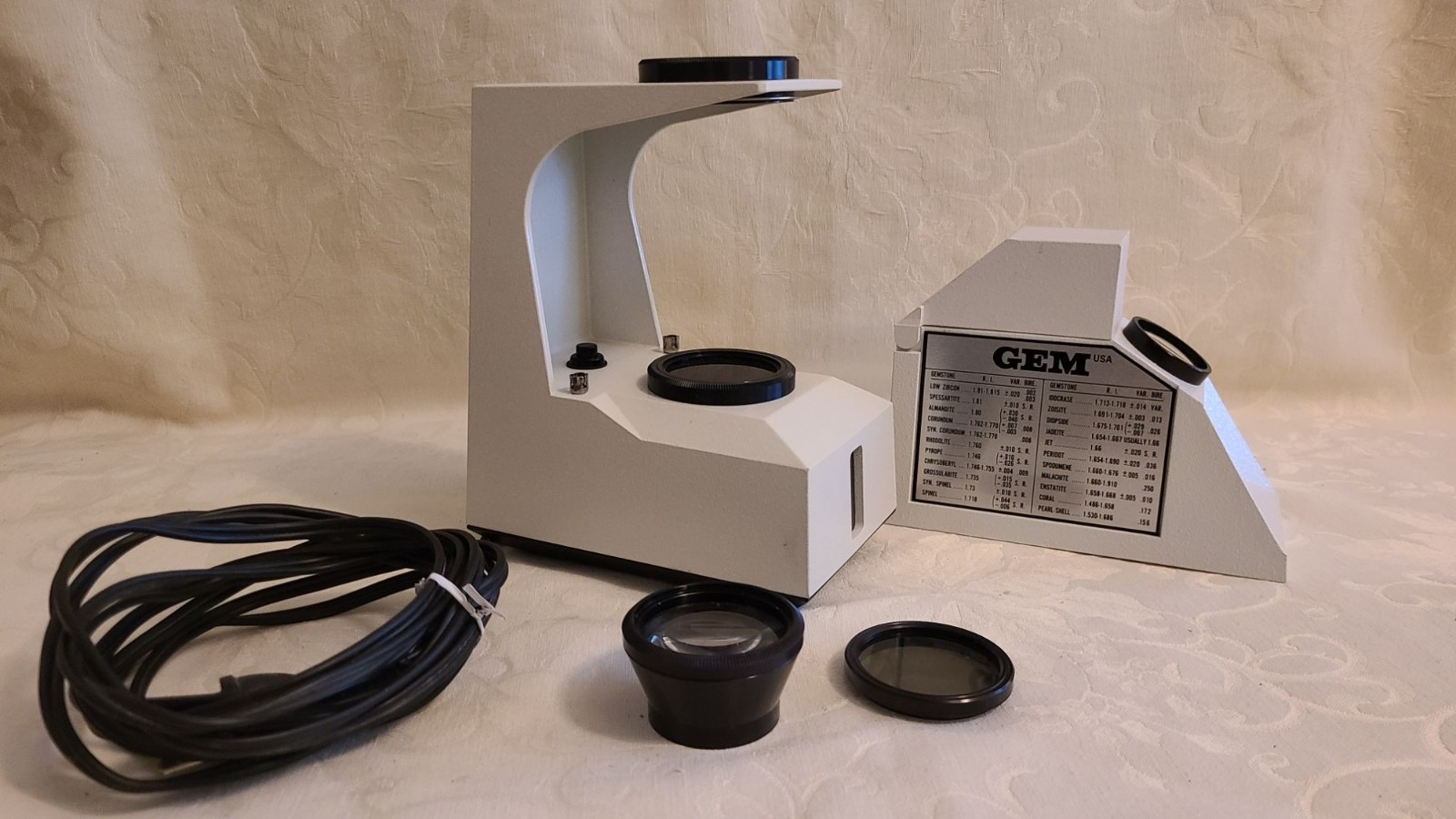 DAMAGED FOR PARTS – GIA GEM Duplex II Refractometer Polariscope Model 415 GemID